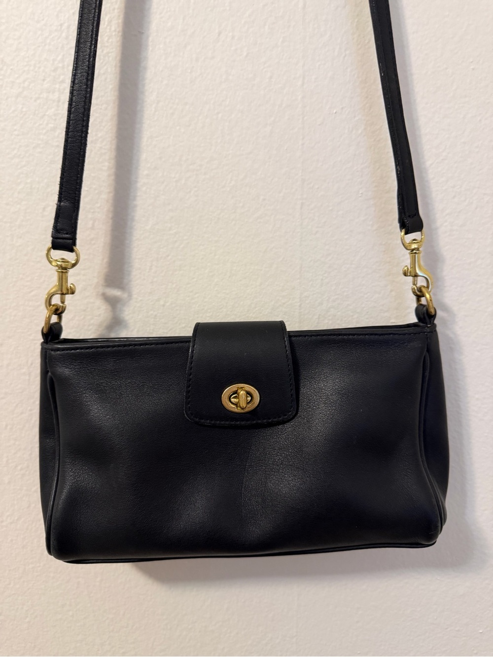 Vintage coach crossbody, black leather purse